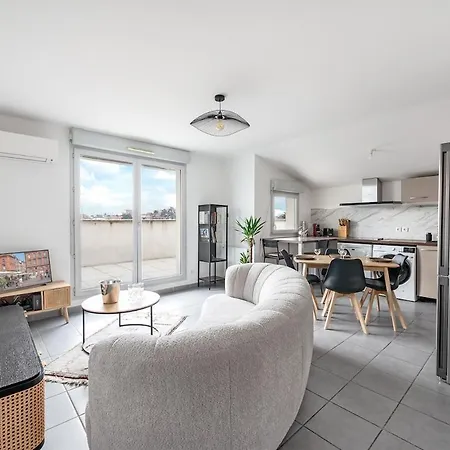 Apartmán Close To Center, Ac And Car Park *