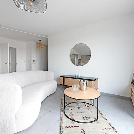 Close To Center, Ac And Car Park