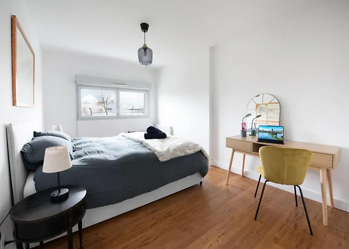 Apartment Close To Center, Ac And Car Park *