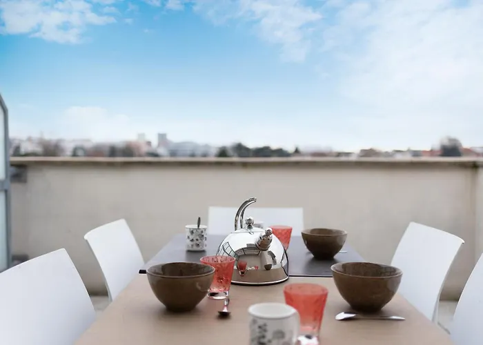 Close To Center, Ac And Car Park Apartment *