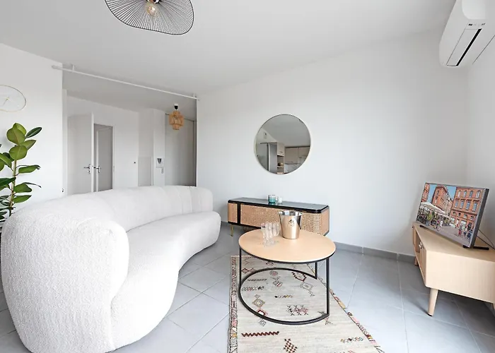 Close To Center, Ac And Car Park