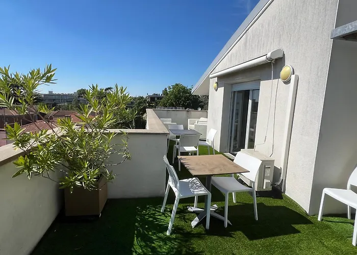 Close To Center, Ac And Car Park Apartment